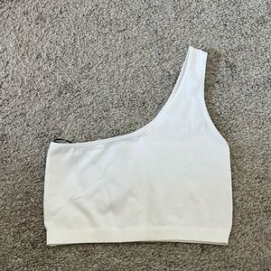 One shoulder crop top